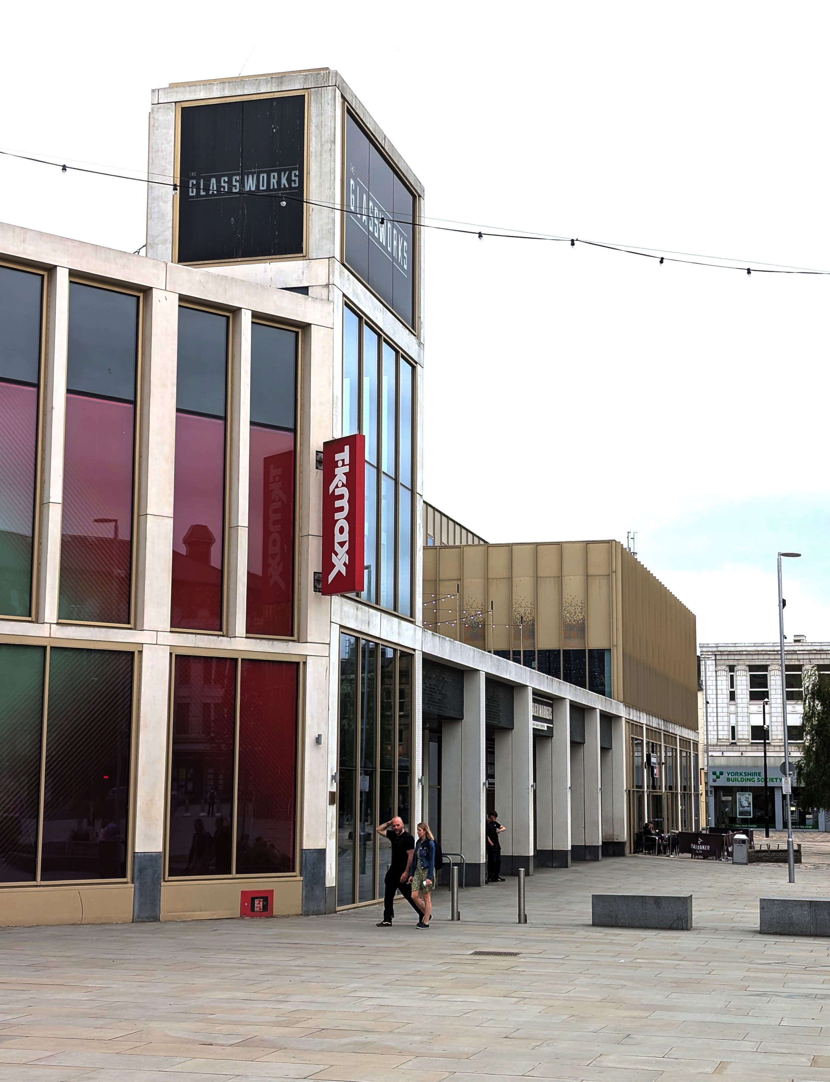 Image of an in-ground unt with the hinged lid open